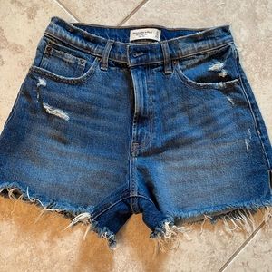 Abercrombie women’s short